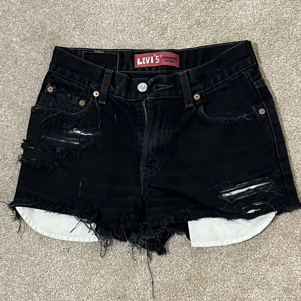 LEVI STRAUSS 550 black denim shorts
